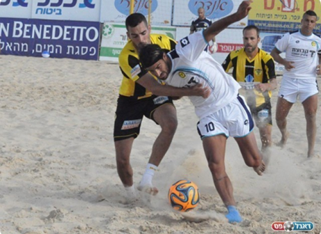 אדיר דנין, שחקנה של נתניה (חאדר אניס)