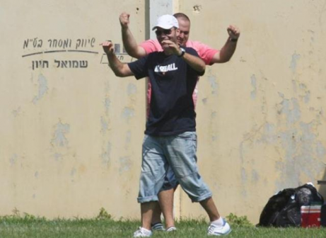 האם יעלה לליגה ב'? מאמן רעננה, אלי צורף (לירן דורף)