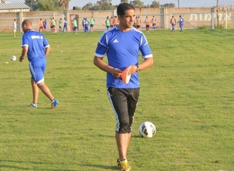 מחזק את הקבוצה. טייב (קובי פורטל)