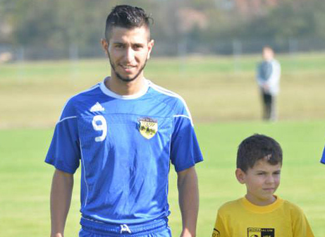 חתם בקבוצתו החדשה. ידען (קובי פורטל)