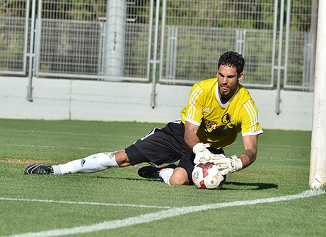 שוערה החדש של אחי נצרת. עמוס (ארנון לוי)