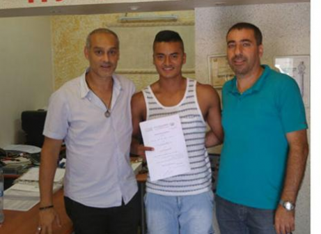 פלג במעמד החתימה