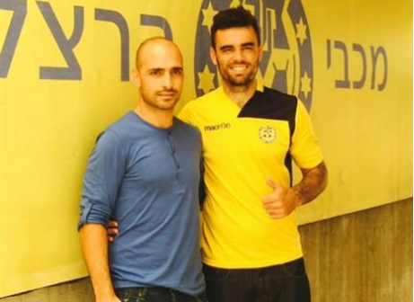 קרבאליו יחד עם שלומי קניאס