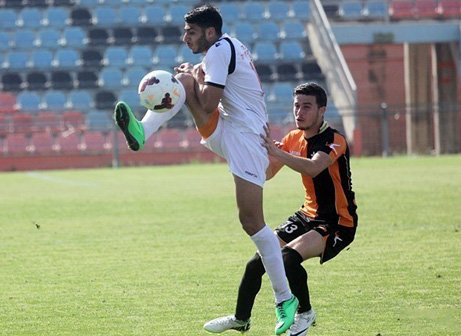 בעונה הקרובה בשיכון. עמר (לירן דורף)