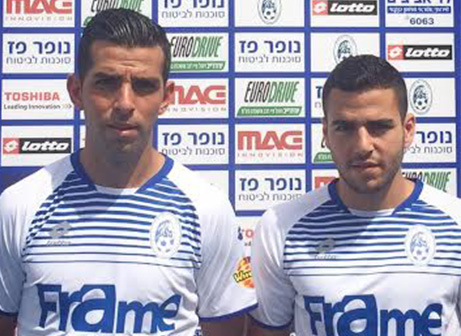 מוסה ובן יאיר במעמד החתימה