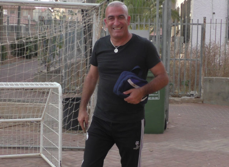 עופר בכר. ארסן ונגר של בית