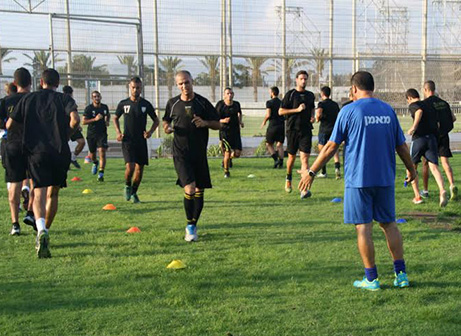 שחקני נהריה (מיכה פישנזון)