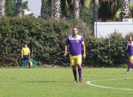 מוסא בן חיים במדי יניב חולון (אלי שמואלי)