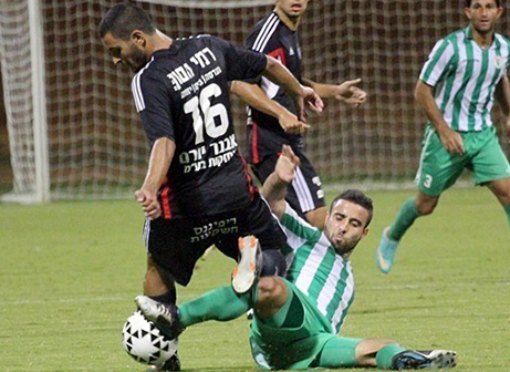 קשרה של הפועל הרצליה. עבד אלחי (לירן דורף)