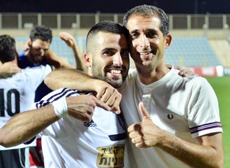 שלומי פרץ יחד עם בן עשור