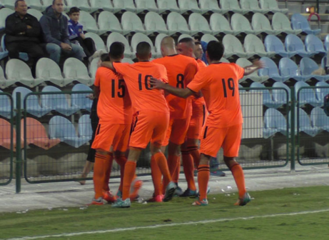 שחקני נס ציונה חוגגים ניצחון (שקד מורג)