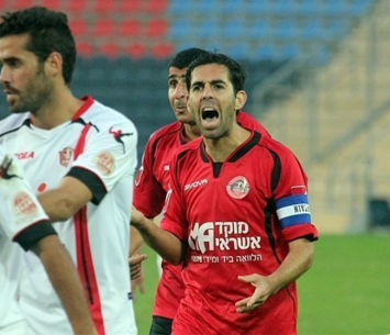 אופיר עזו. בעוד חודש הוא חוזר. מי יצטרף אליו לקבוצה?