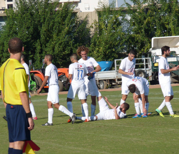 שחקני יפו חוגגים (אלי שמואלי)