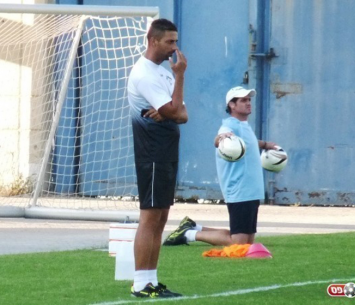 קוסטיקה. יחליף את חכים? (לירן דורף)