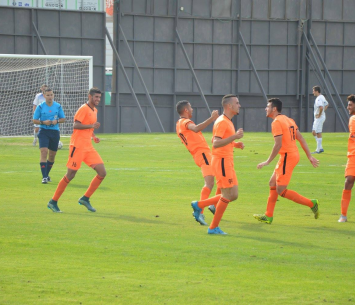 שחקני נס ציונה חוגגים (פרנסיסקו דיסטסיו)