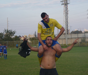 חגיגות הניצחון של לזרוס חולון (אלי שמואלי)