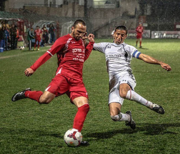 אחמד חג׳יר (באדום) (וואסים מוואסי)