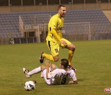 גל פורת. מצא בית בכפר קאסם (לירן דורף)