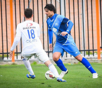 בן דיין. קבוצתו רוצה פסגה (רונלדי ברנשטיין)