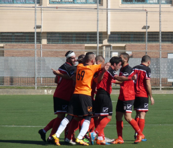 שער שלא הספיק. בני יפו חוגגת (אלי שמואלי)