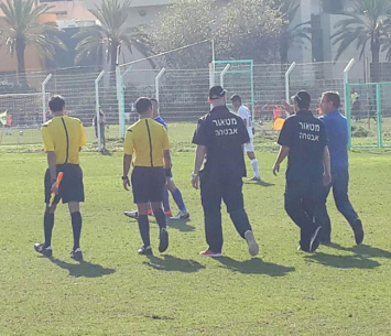 מתקפה קשה של אנשי הרצליה (דור היקה)