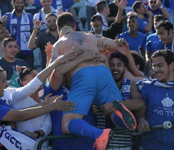 התרגשות ענקית. מלכה עם הקהל (רולנדי ברנשטיין)