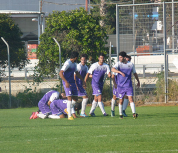דורשים את שכרם. שחקני הכח (אלי שמואלי)