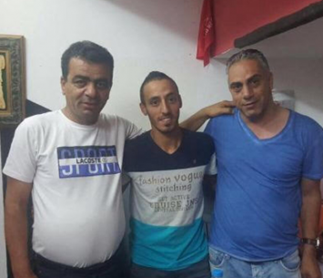 עוודי במעמד החתימה