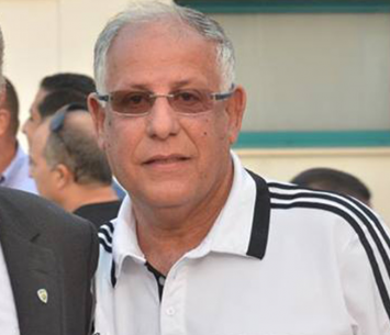 מקבל ההחלטות. דני אסולין (אבי רביבו, בסט בול)