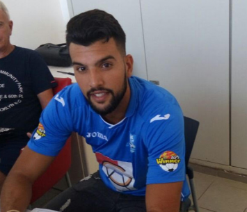 אלקבץ במעמד החתימה