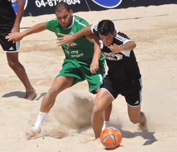 חוזר לקדנציה נוספת. דייגיניו בשחור