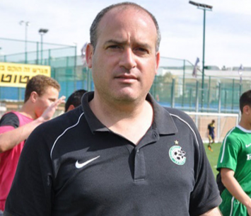 מקבל הזדמנות ראשונה בבוגרים. לבנדה