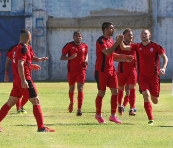 שחקני יפו חוגגים ניצחון בדרבי