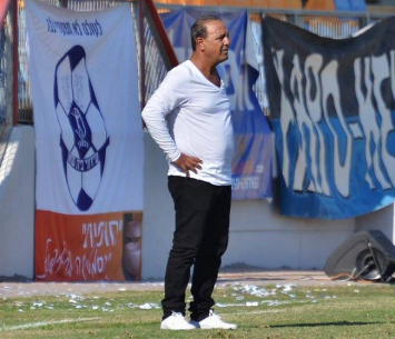 צפוי לחתום בקרוב. חיים לוי (אבי רביבו)