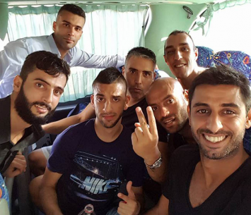 מאור והחברים מיד לאחר הניצחון (פייסבוק)