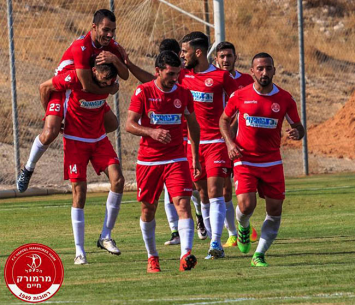 יחגגו גם בסיום? שחקני מרמורק (יוסי סוריק)