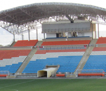 האצטדיון בעכו (ויקיפדיה)