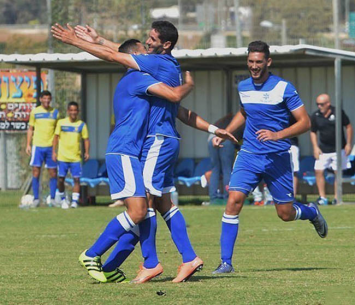 נשאר באתא. שלום עקיבא (אבי רביבו)