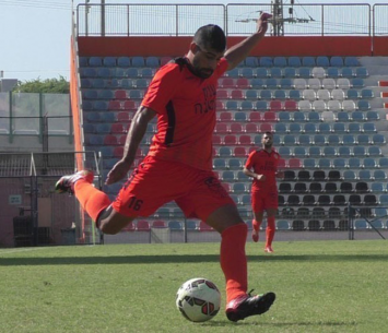 החתמה משמעותית. חי