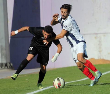 רועי הררי מנסה להשיג את הכדור (לירן דורף)