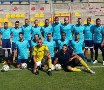 רוצים להפתיע. בני זלפה