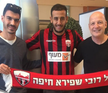 דור הלוי במעמד החתימה (דף הפייסבוק הרשמי)