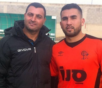 עידן סרור יחד עם מאמנו (דאפר מחמיד)