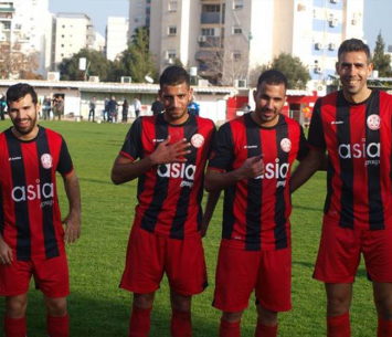 שחקני חדרה בסיום המשחק (דאפר מחאמיד)