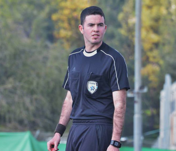 שופט המשחק גבע רפאל (אבי רביבו)