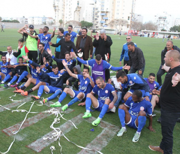 שחקני הפועל חדרה בטירוף (שלומי גבאי)