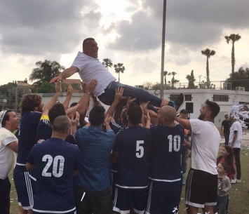 יהודה זגורי מונף באוויר (יח