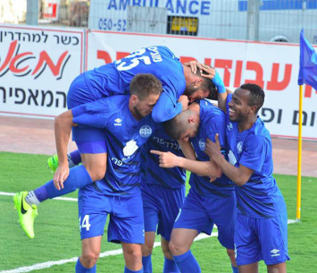 שחקני שעריים (אבי רביבו)