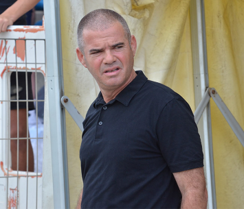 המאמן המנצח. עודד קוטר (אבי רביבו)