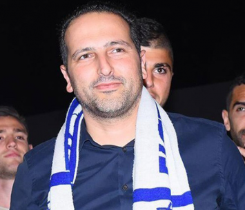 האוהדים מחכים לבעלים. אוהדי מכבי שעריים